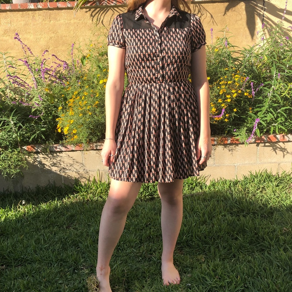 Tulip print button-down dress